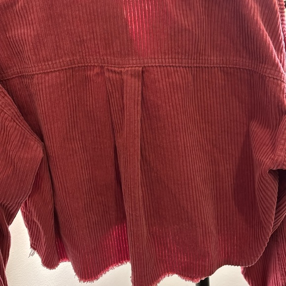 Forever 21 Cropped Raw Hem Raspberry Corduroy Shacket. Worn once. Small. - Picture 10 of 11